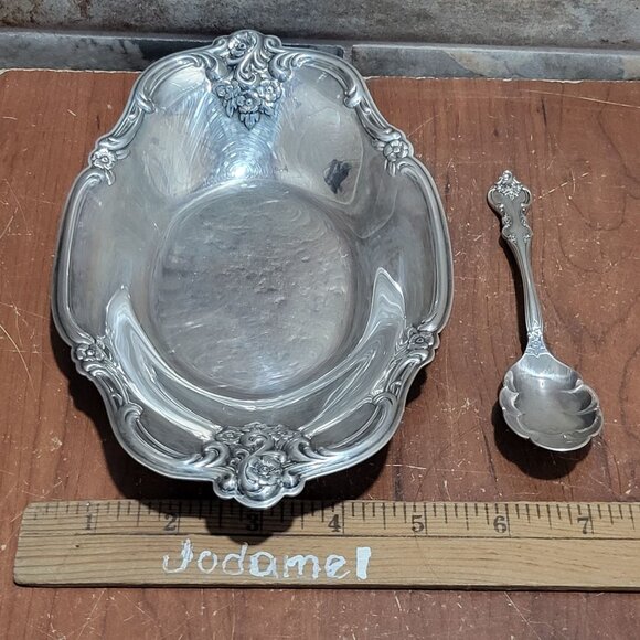 International Silver Orleans Pattern Silverplate Serving Dish Tray Spoon - Picture 9 of 12